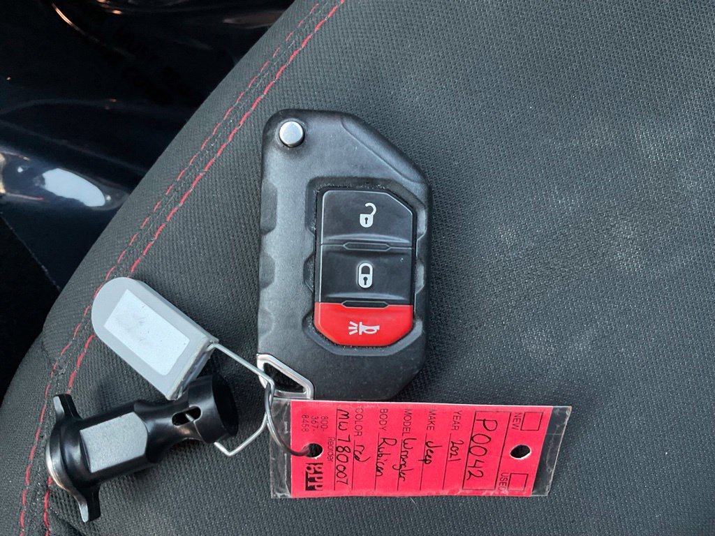 Used 2021 Red Jeep Unlimited Rubicon image 27