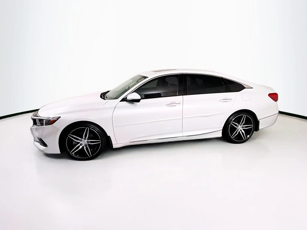 Certified Used 2022 White Honda Touring 2.0T image 8