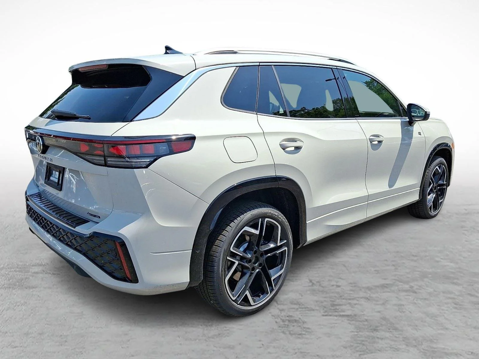 New 2026 Sandstone Volkswagen SEL R-Line Turbo image 6