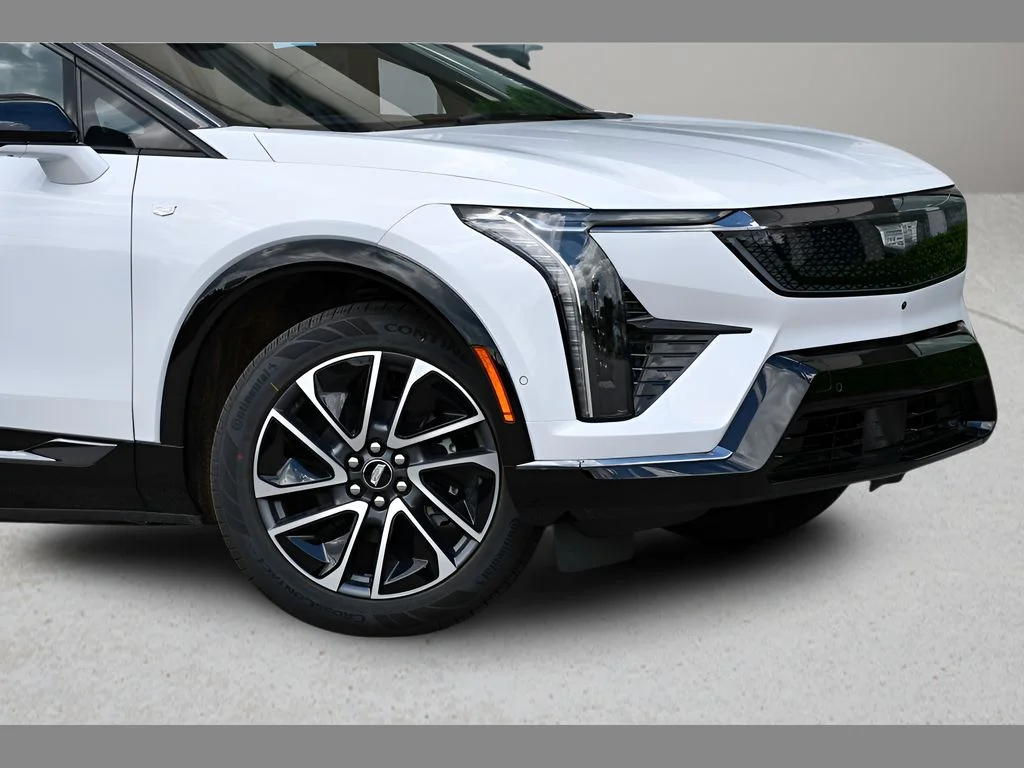 New 2026 Vibrant White Tricoat Cadillac Sport image 10