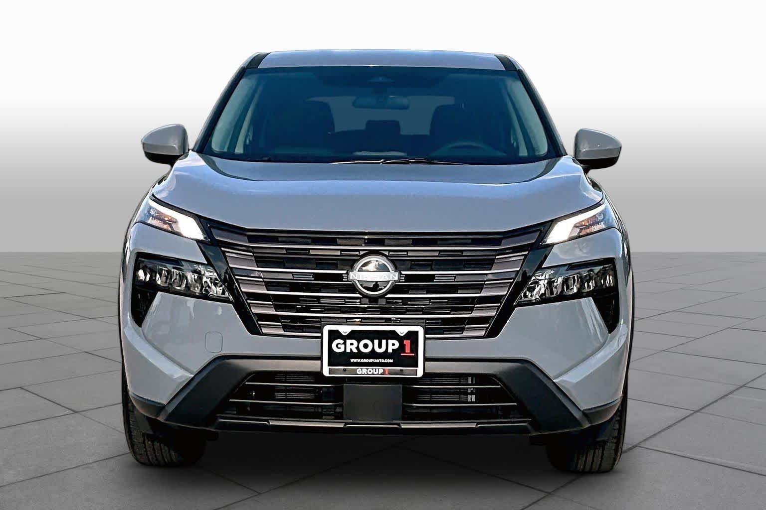 New 2027 Boulder Gray Pearl Nissan SV image 3