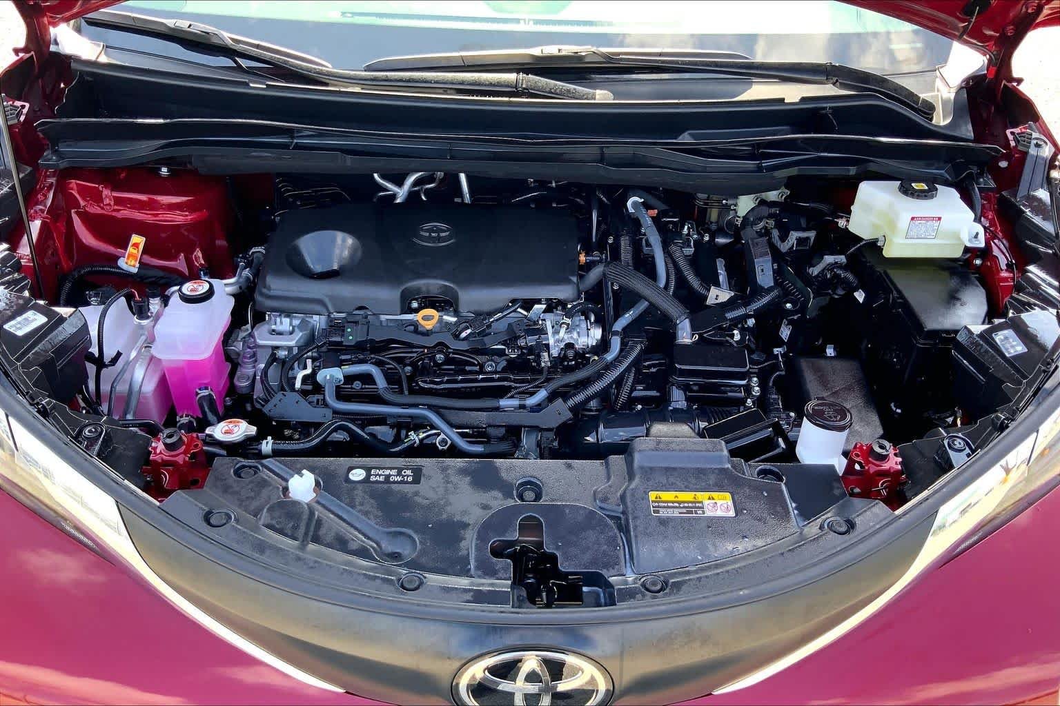 Used 2026 Ruby Flare Pearl Toyota XLE image 31