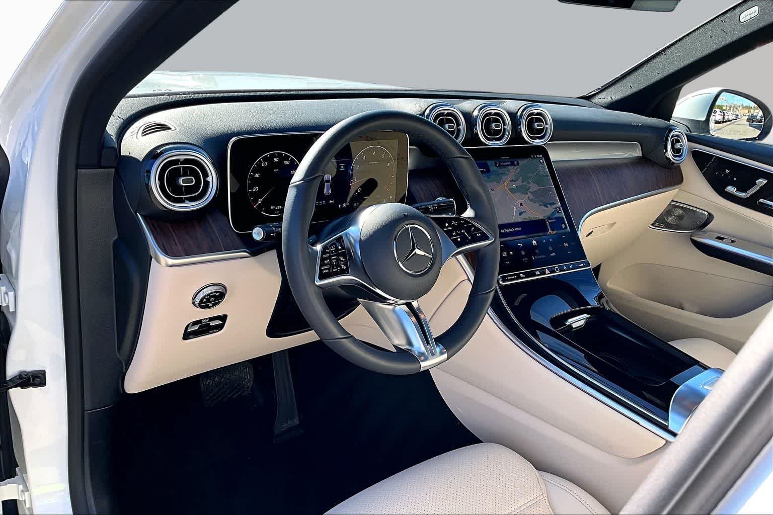 New 2026 Polar White Mercedes-Benz GLC 300 image 17