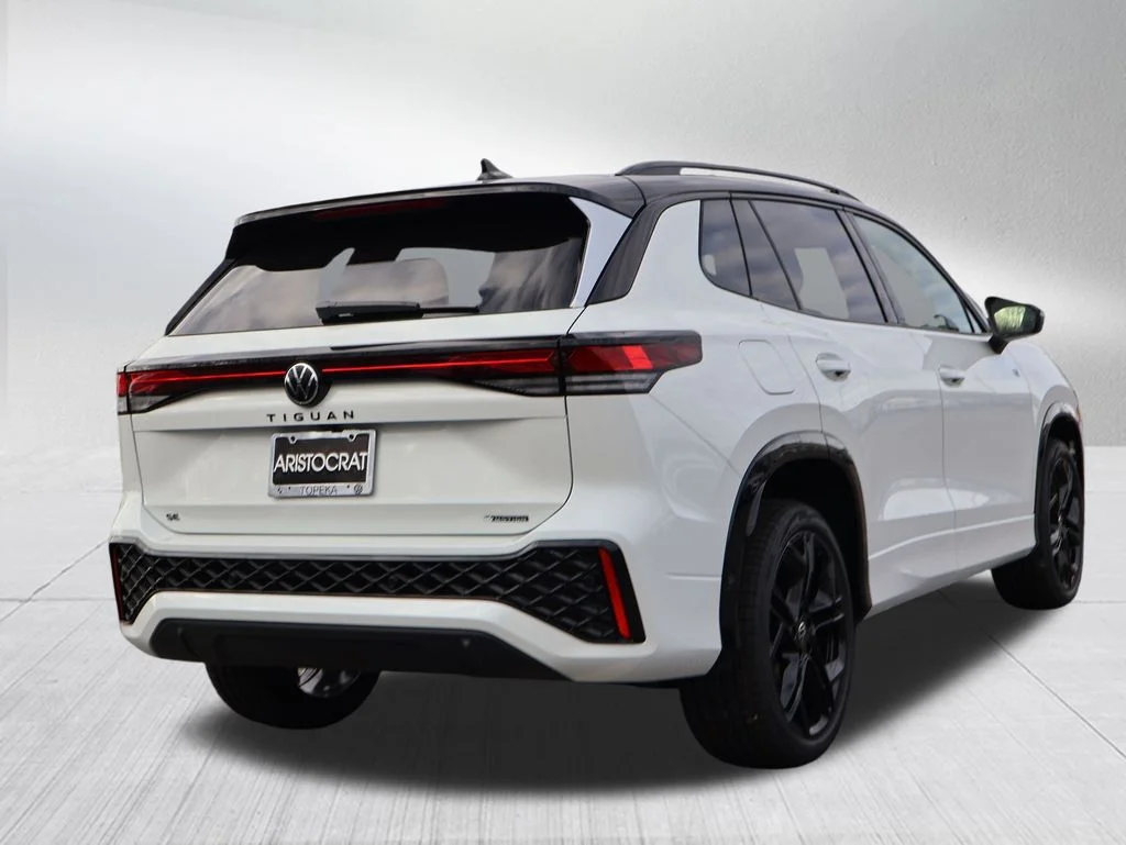 New 2026 White Volkswagen 2.0T SE R-Line Black image 23