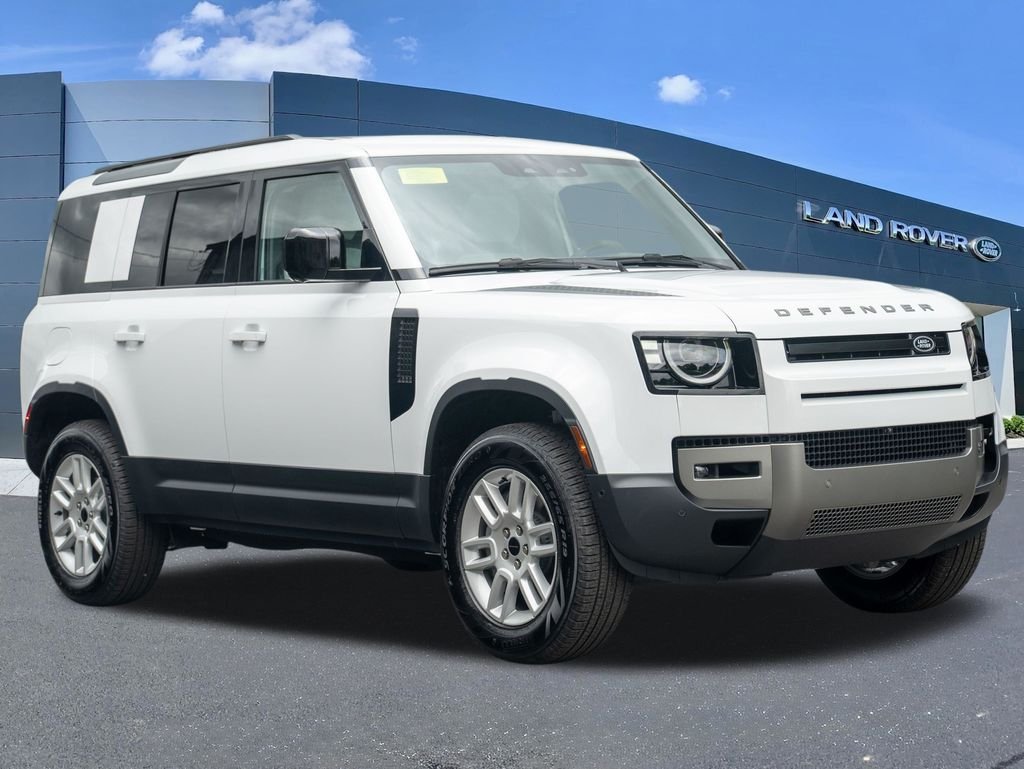 New 2026 Fuji White Land Rover S image 3