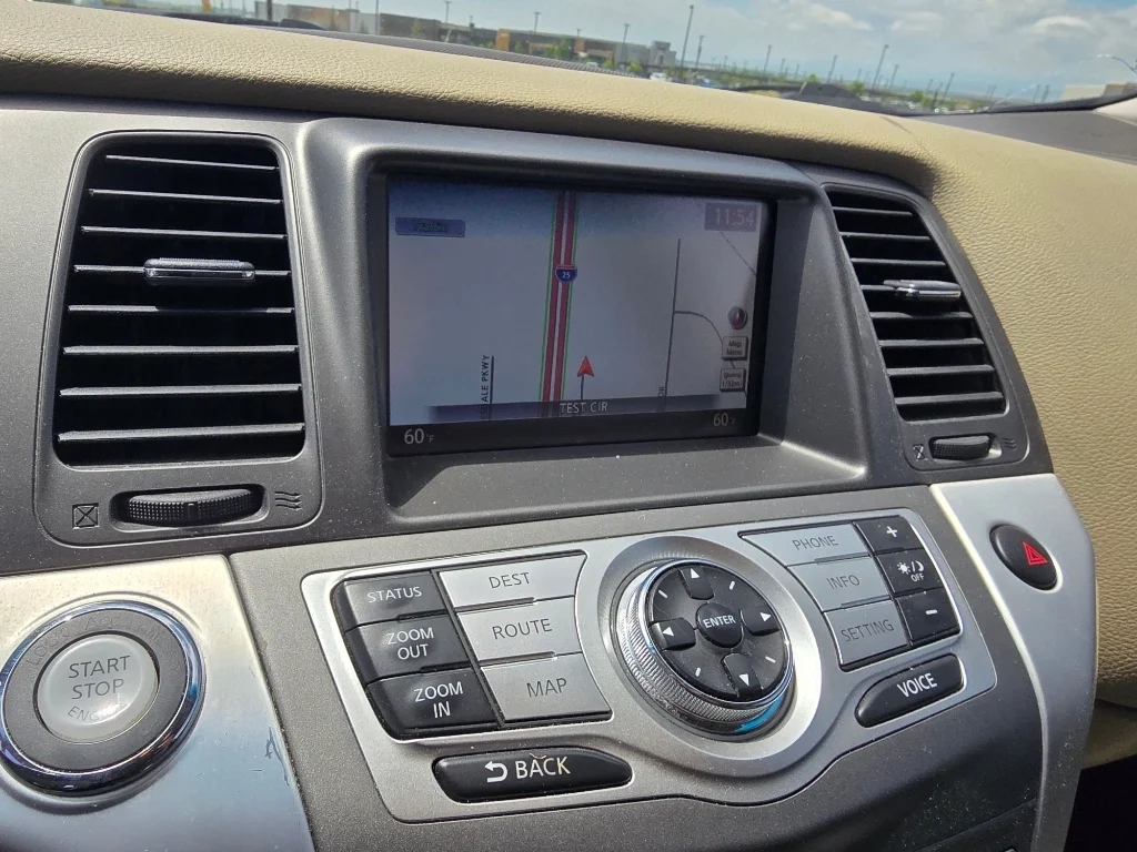 Used 2014 Tinted Bronze Metallic Nissan LE image 22