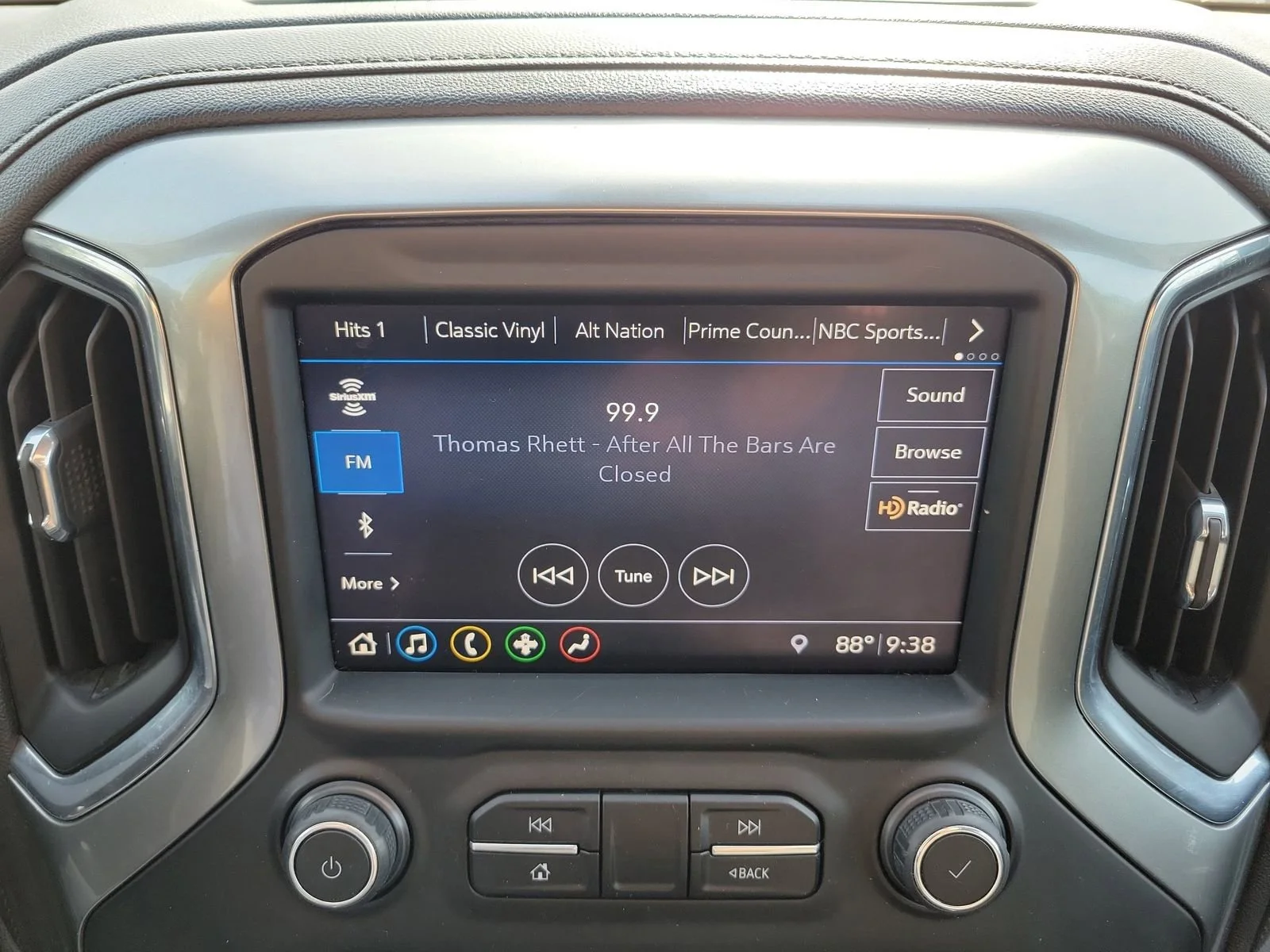 2019 Chevrolet Silverado 1500 RST - Photo 30
