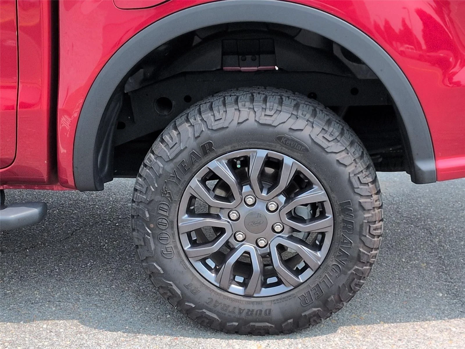 Used 2021 Rapid Red Metallic Tinted Clearcoat Ford XLT image 11