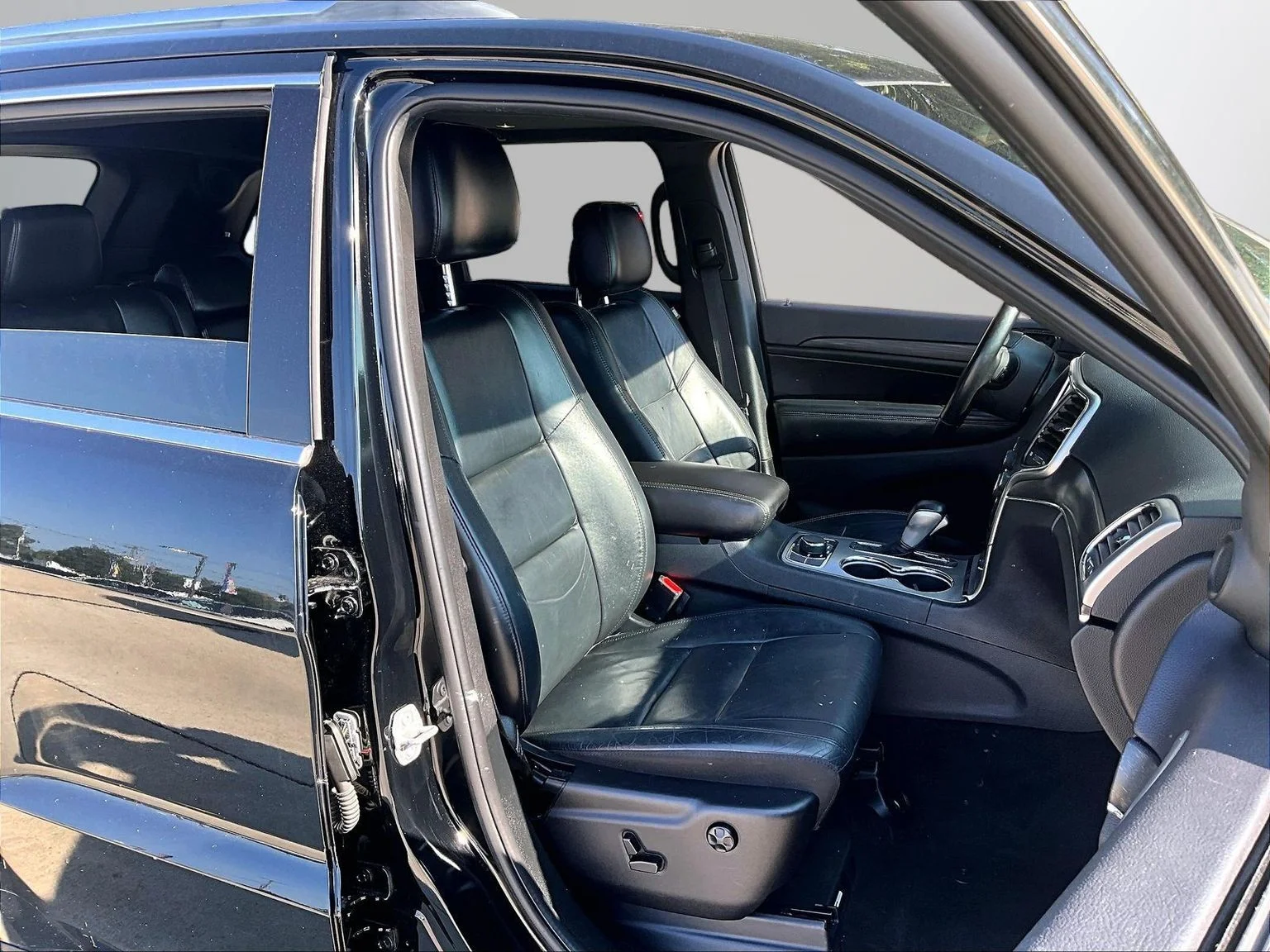 Used 2018 Black Jeep Limited image 8