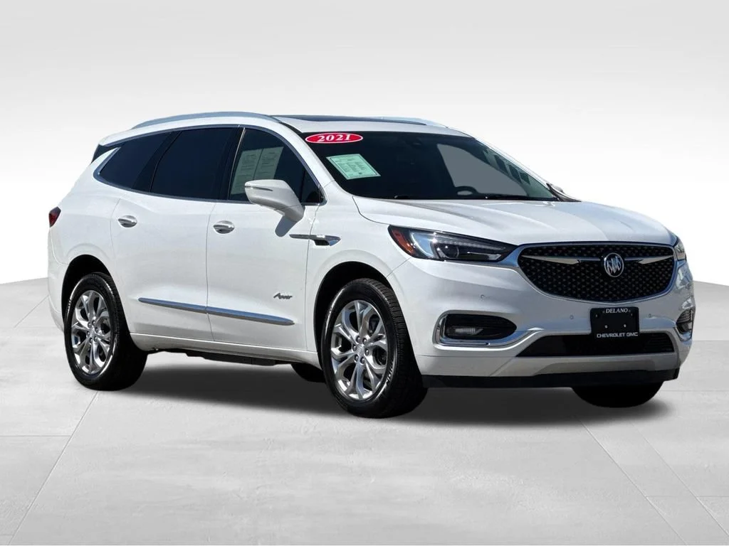 Used 2021 WHITE FROST TRICOAT Buick Avenir image 7