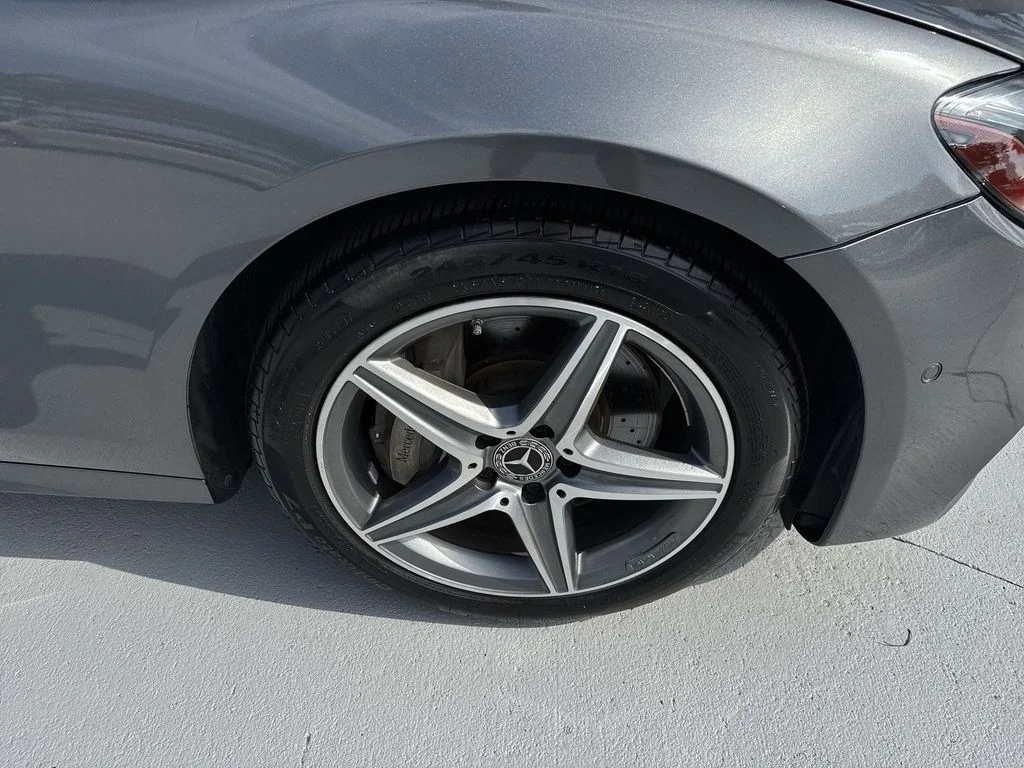 Used 2018 Selenite Gray Metallic Mercedes-Benz E 300 4MATIC® image 60