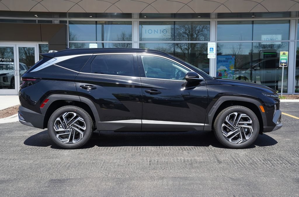 New 2026 Phantom Black Hyundai Limited image 31