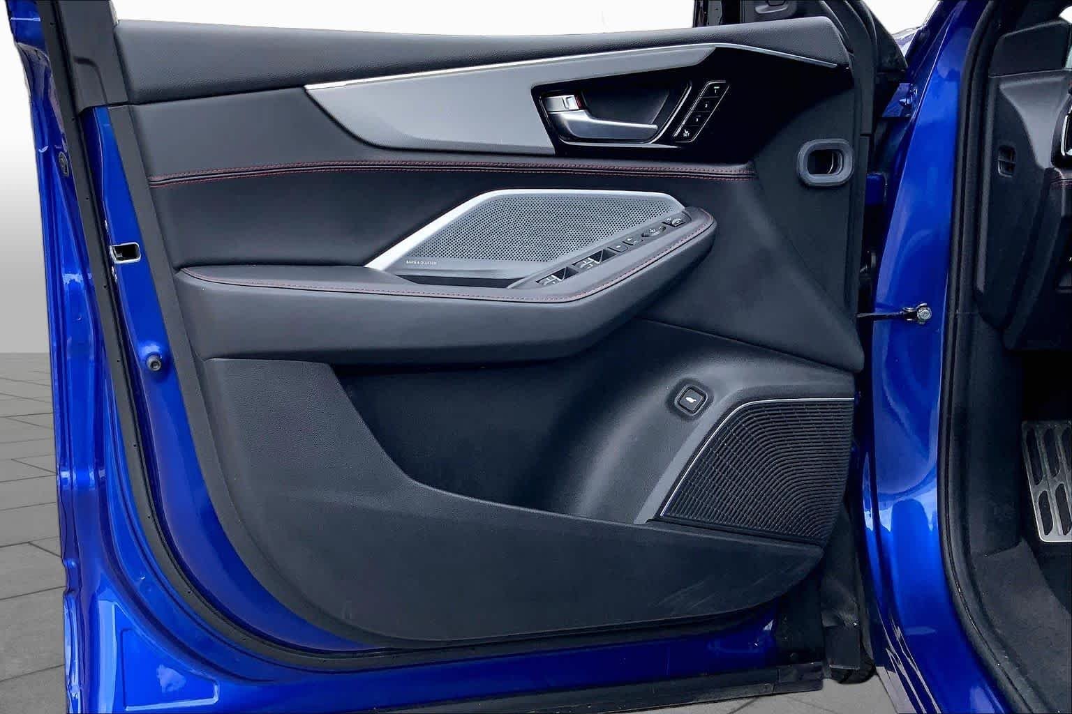 Used 2025 Apex Blue Pearl Acura w/A-Spec Advance Package image 21