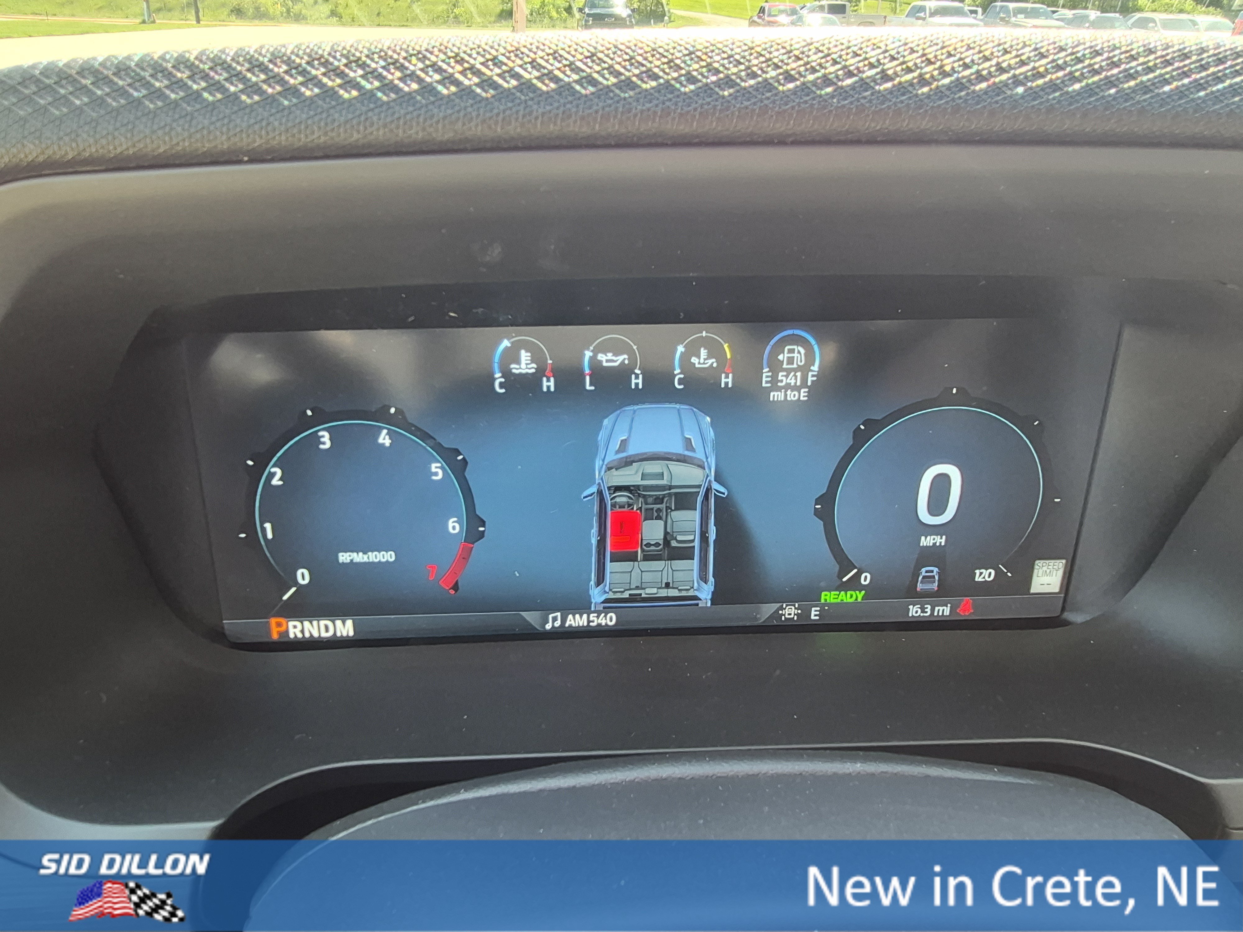 New 2026 Carbonized Gray Metallic Ford XLT image 18