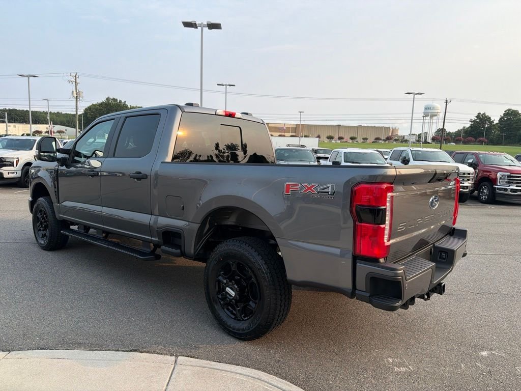 New 2026 Carbonized Gray Metallic Ford XL image 5