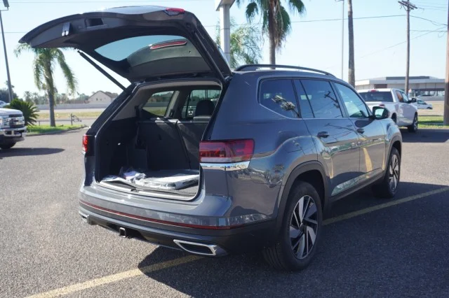2026 Volkswagen Atlas SE w/Tech - Photo 9
