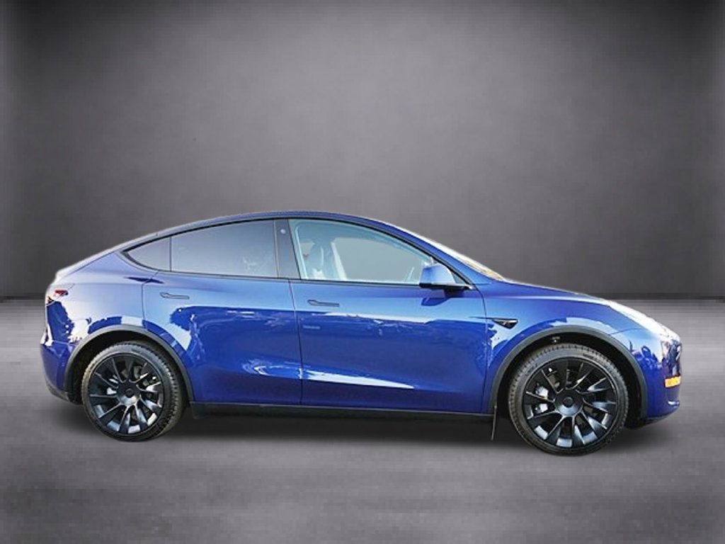 Used 2021 Tesla Model Y Long Range with VIN 5YJYGDEE3MF141355 for sale in Poway, CA
