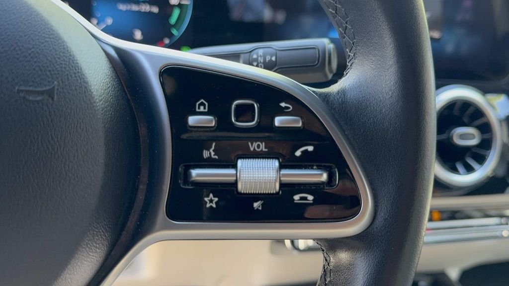 2023 Mercedes-Benz GLA Base - Photo 16