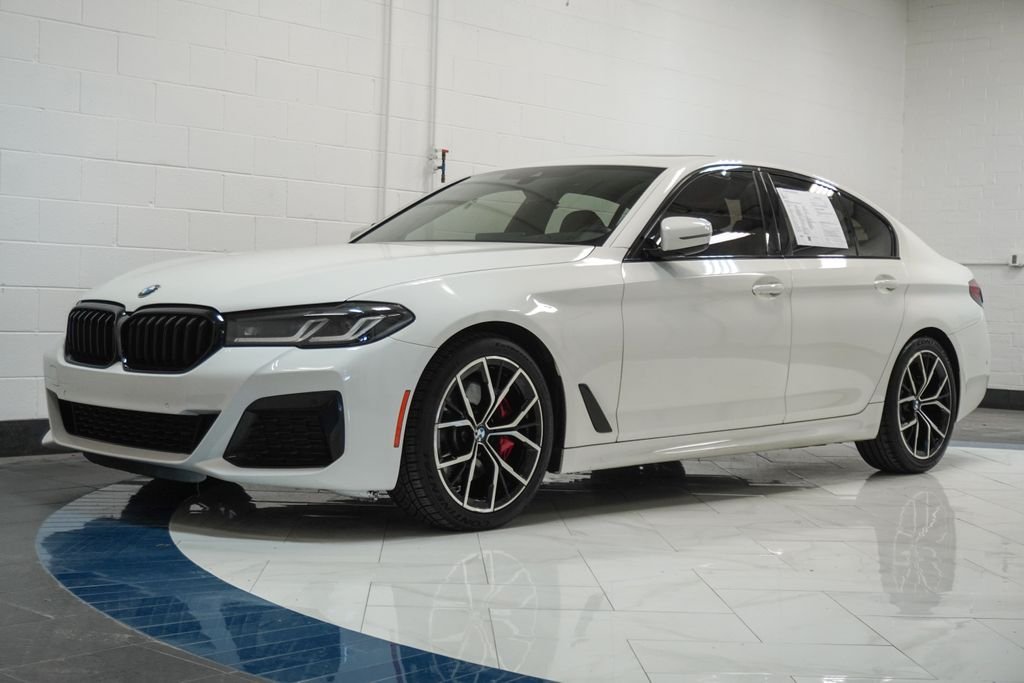 Used 2023 White BMW 530i xDrive image 4