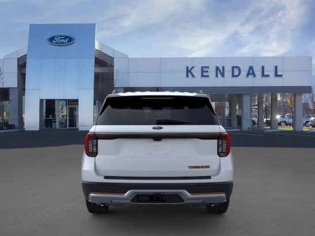 New 2026 Space White Metallic Ford Tremor image 5