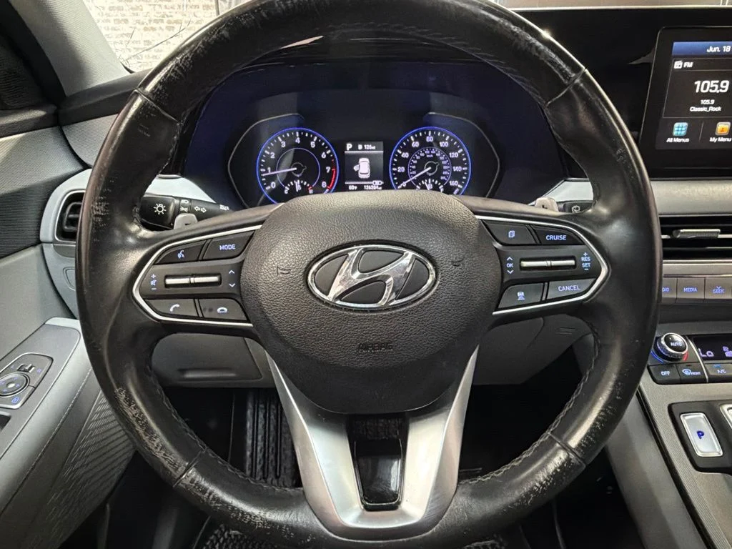 Used 2020 Becketts Black Hyundai SEL image 18