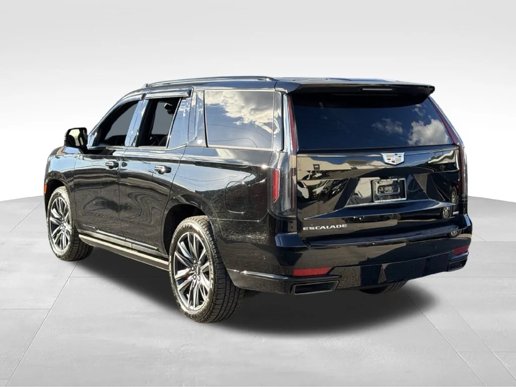 Used 2022 Black Cadillac Sport Platinum image 8