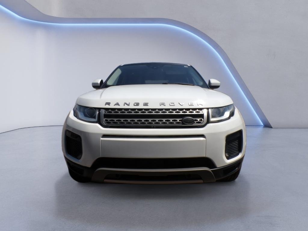 Used 2018 Fuji White Land Rover SE image 2
