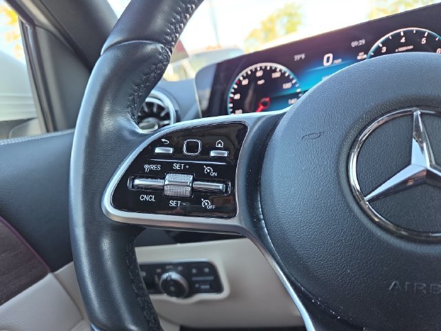 Used 2023 White Mercedes-Benz GLA 250 image 17