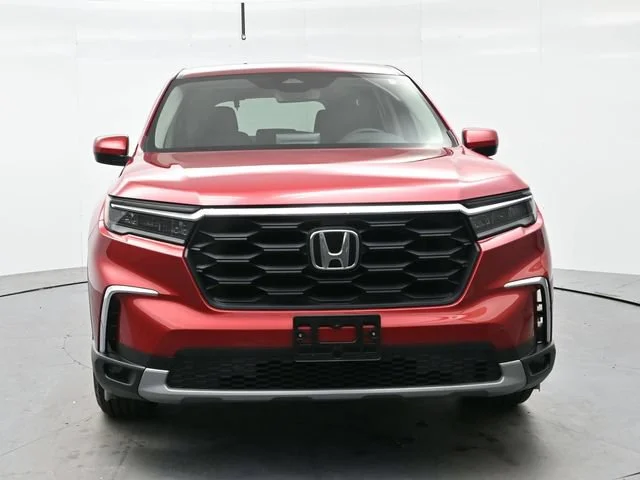 Used 2024 Radiant Red Met Honda EX-L 8 Passenger image 2