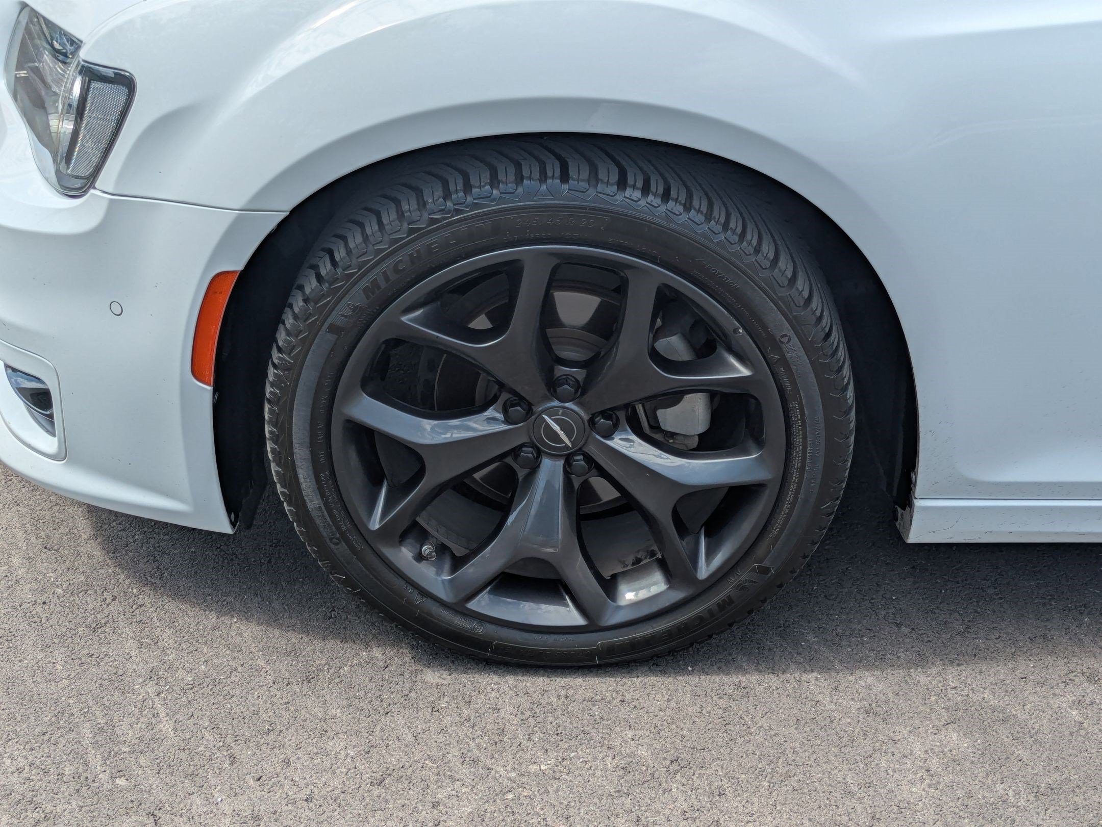 Used 2023 Bright White Clearcoat Chrysler Touring L image 12