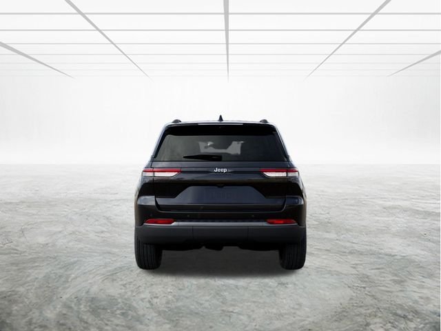 New 2026 Diamond Black Crystal Pearlcoat Jeep  image 8