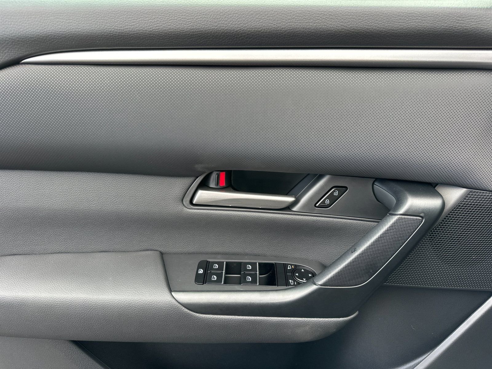 2025 Mazda CX-50 Preferred - Photo 10