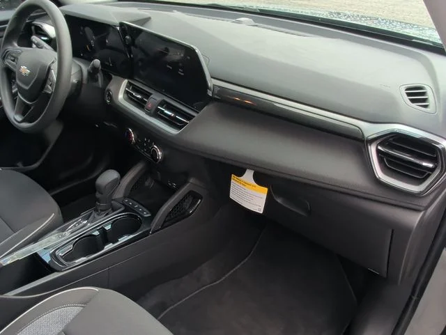Used 2026 Gray Chevrolet LS image 29