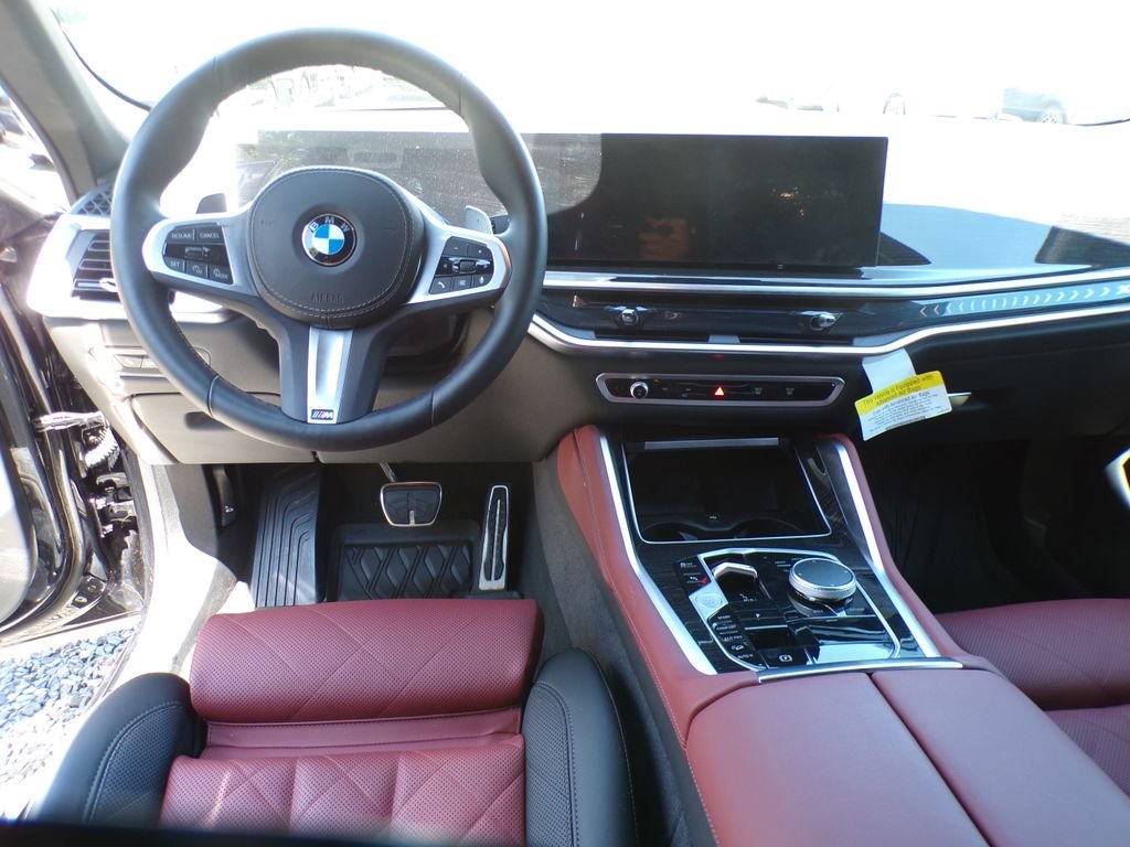 Used 2026 Black BMW xDrive40i image 6