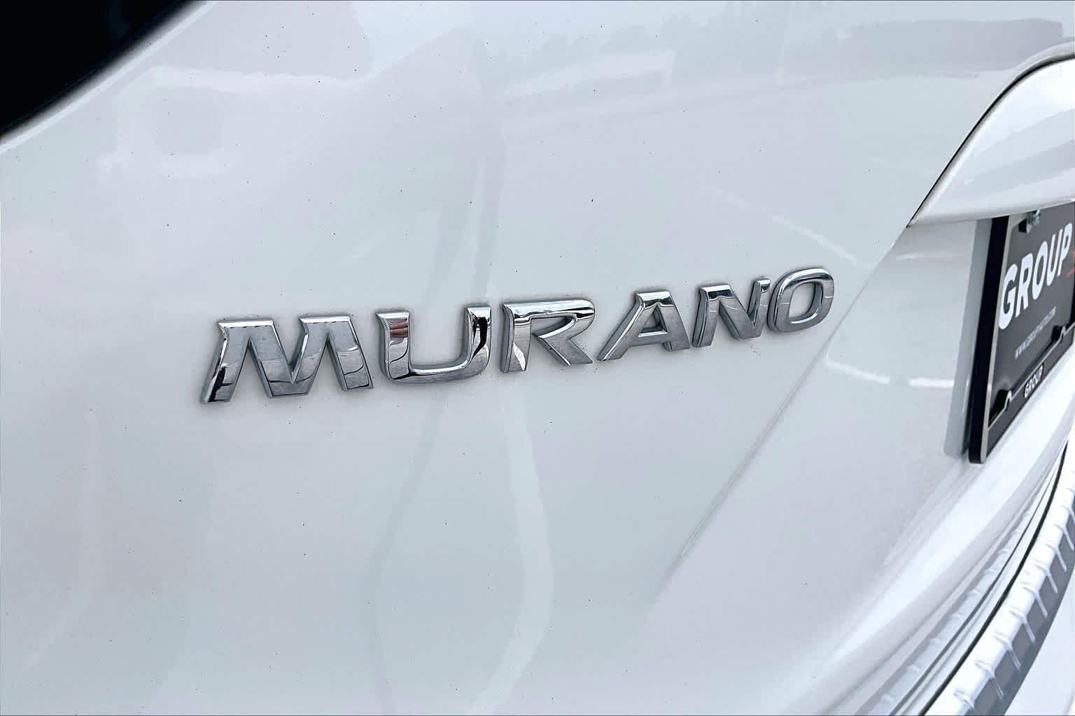 Used 2019 Pearl White Tricoat Nissan Platinum image 10