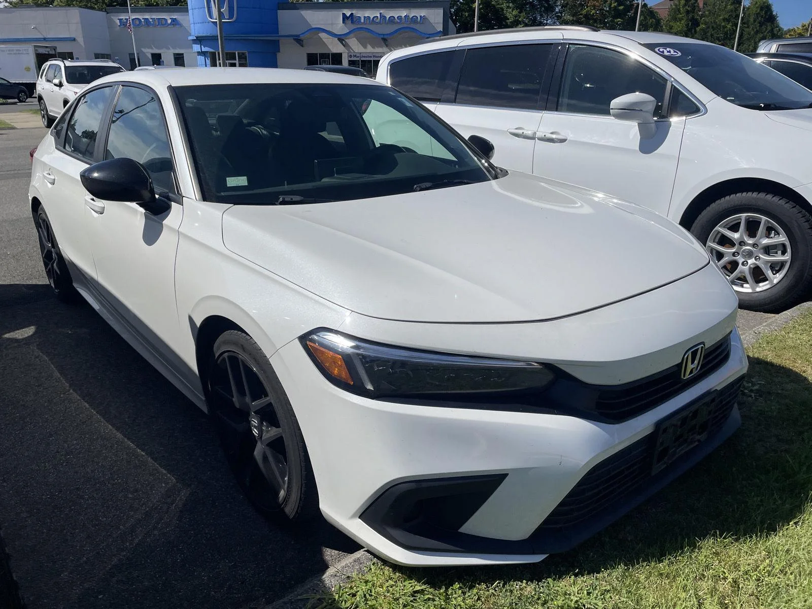 Used 2024 Platinum White Pearl Honda Sport image 1