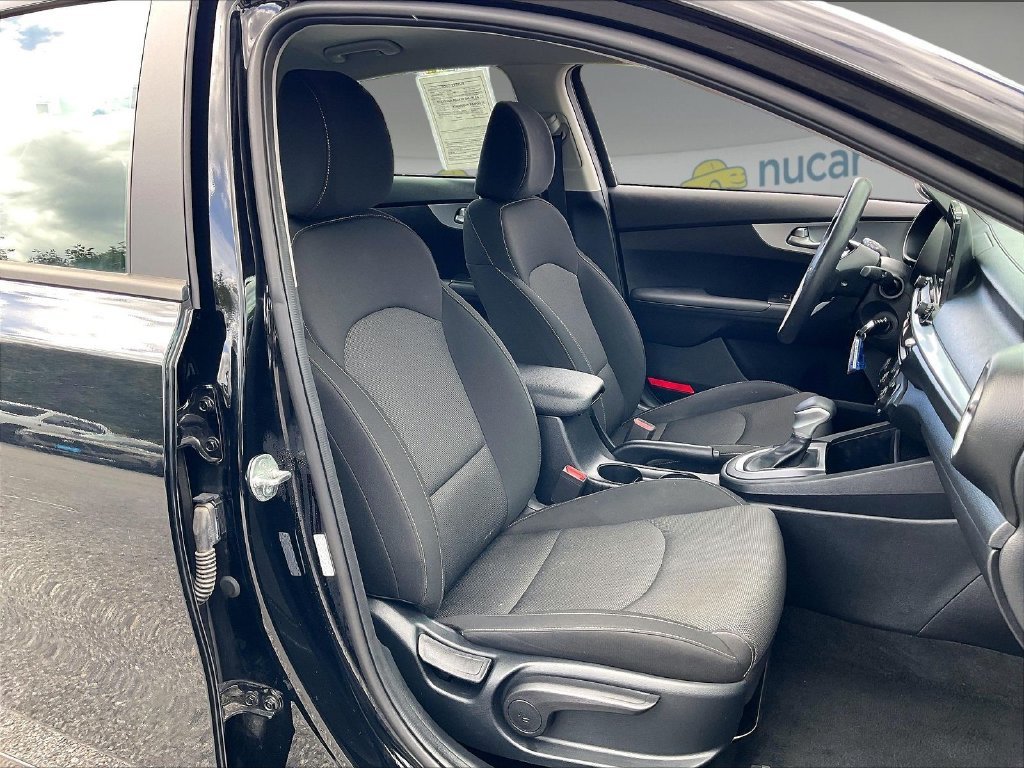 Used 2024 Aurora Black Kia LXS image 10