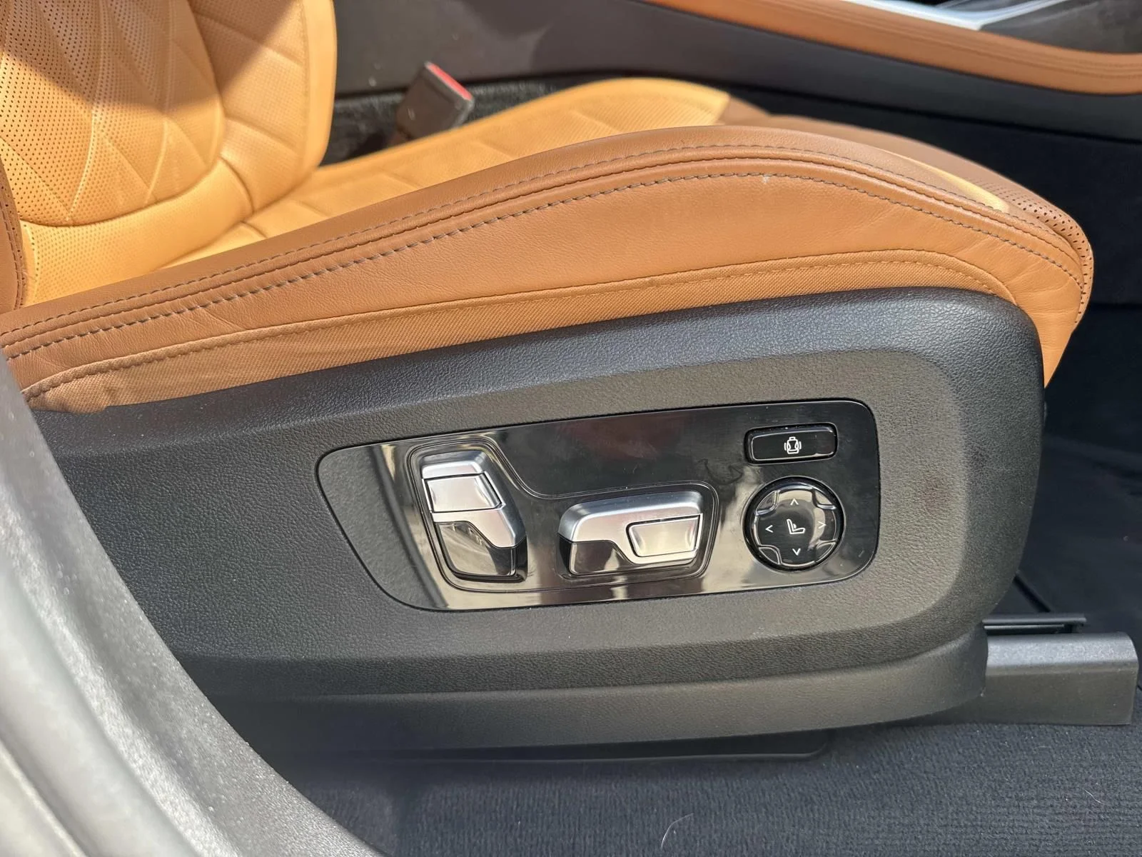 2023 BMW X7 40i - Photo 14