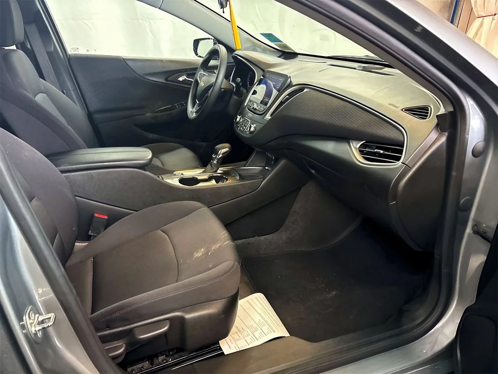 Used 2024 Sterling Grey Metallic Chevrolet 1LT image 10