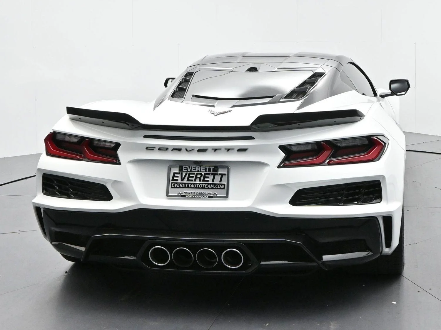 Used 2023 Arctic White Chevrolet 2LZ image 6