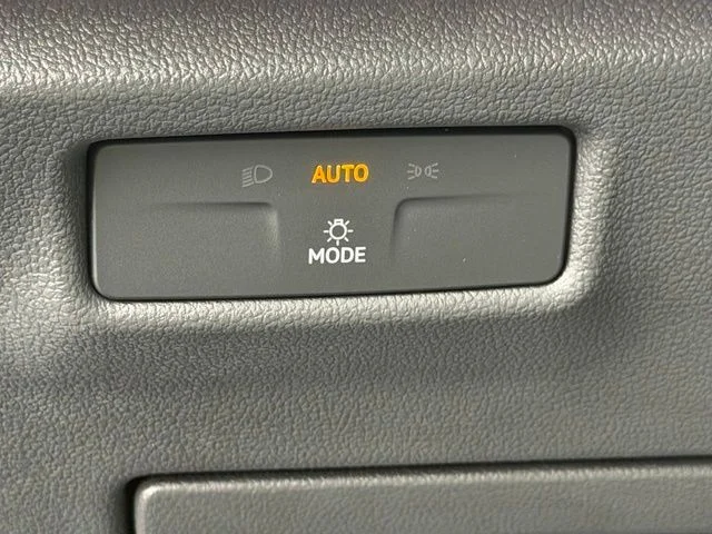 New 2026 Deep Black Pearl Volkswagen 2.0T SE image 12