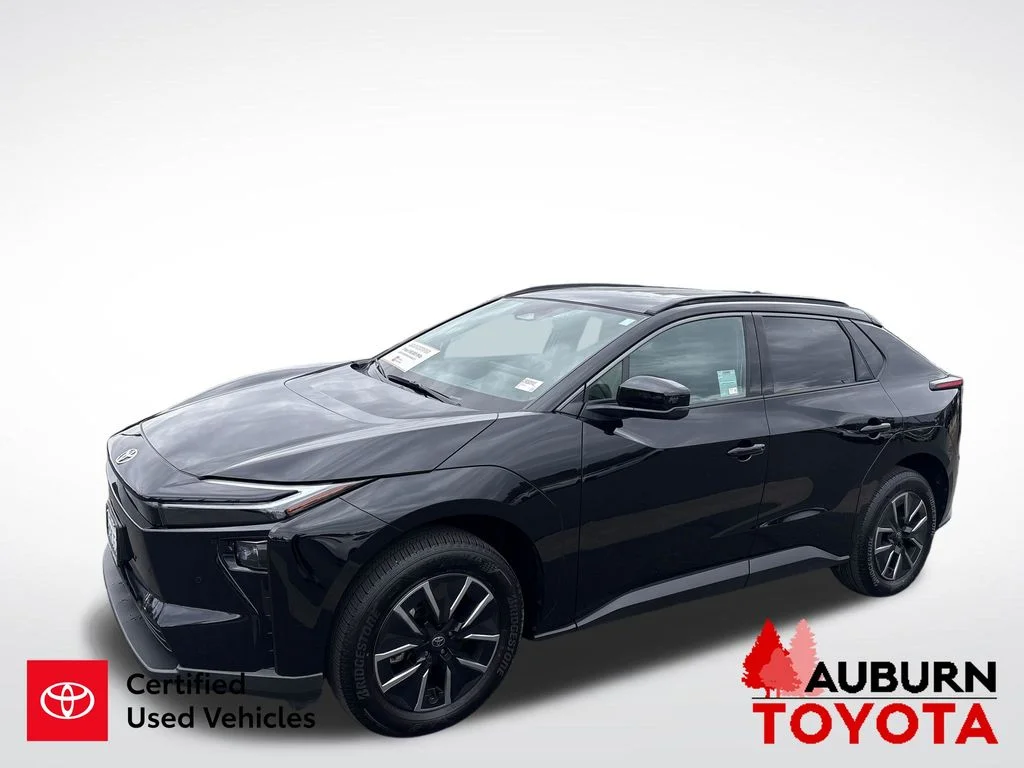 Certified Used 2026 Midnight Black Metallic Toyota XLE Plus image 4