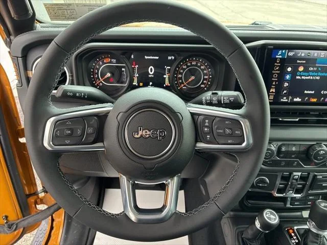 New 2026 Goldilocks Exterior Paint Jeep Sahara image 19