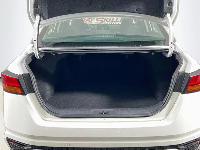 Used 2025 White Nissan 2.5 SV image 24