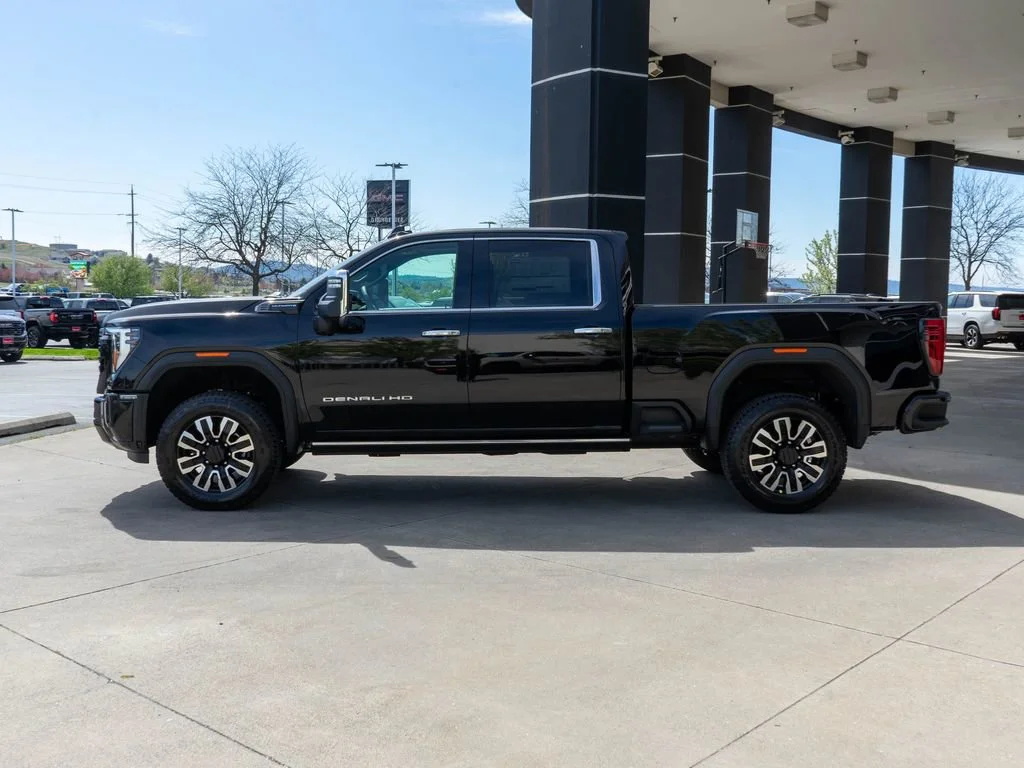 2026 GMC Sierra 2500HD Denali Ultimate - Photo 4