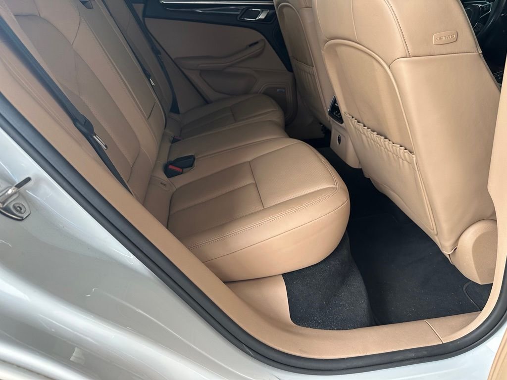Used 2020  Porsche S image 37