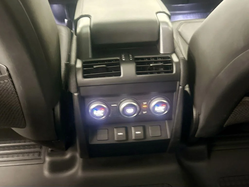 Certified Used 2024 Gray Land Rover V8 image 24