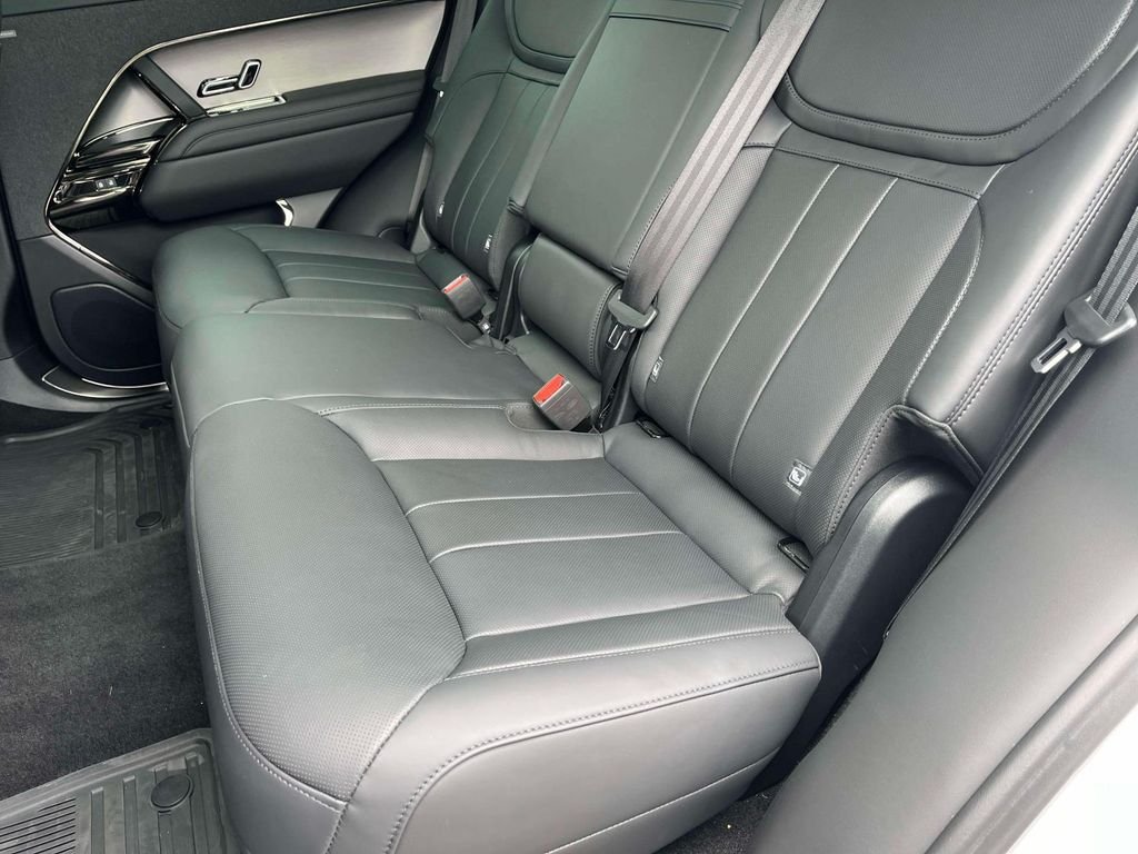 Used 2025 Borasco Gray Metallic Land Rover SE image 19