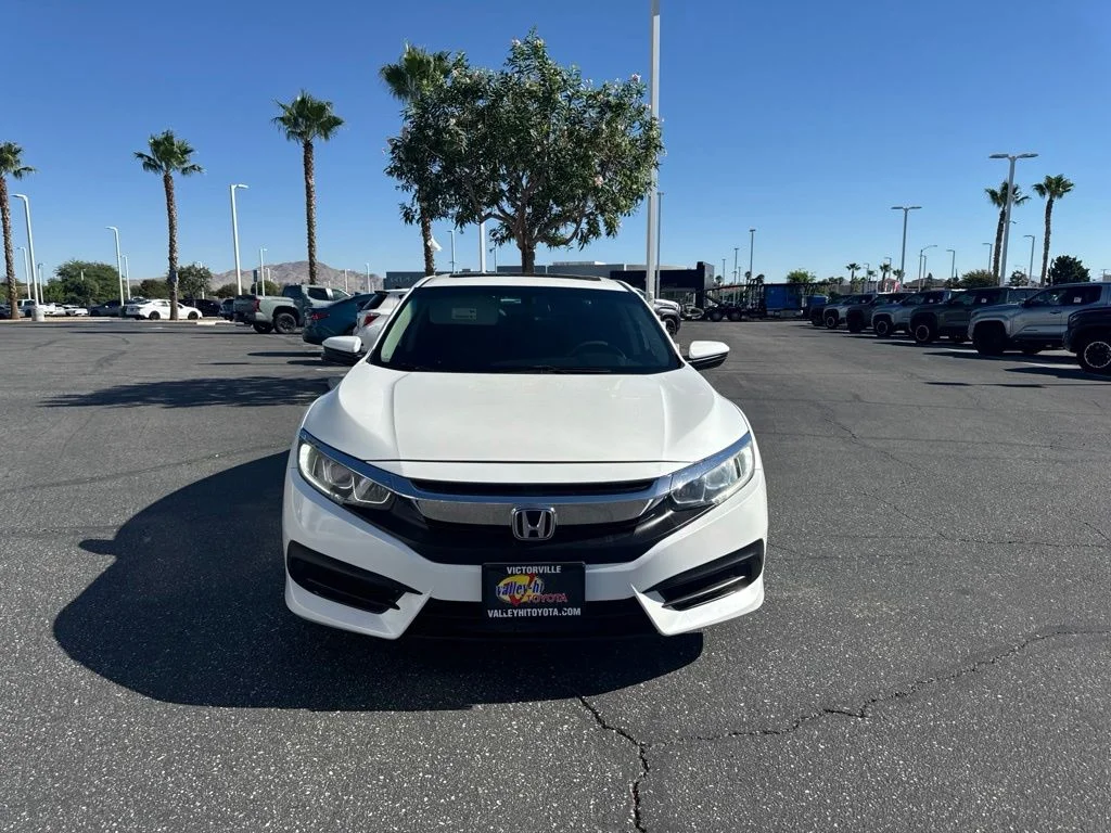 Used 2017 White Honda EX image 4