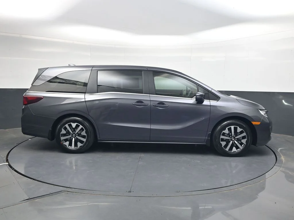 New 2026 Modern Steel Metallic Honda EX-L image 3